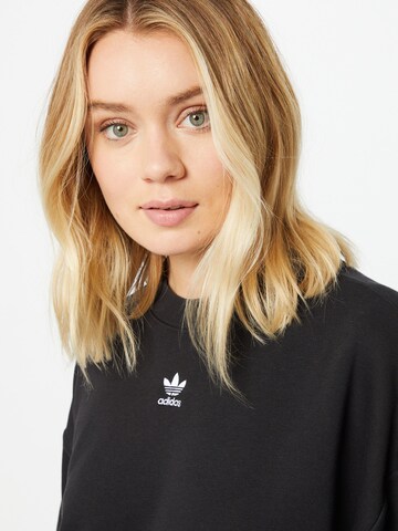 ADIDAS ORIGINALS Sweatshirt 'Trefoil Essentials' in Zwart