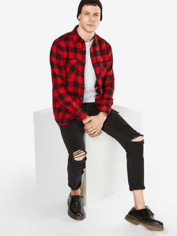 Urban Classics Regular fit Button Up Shirt in Red