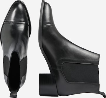 Bianco Chelsea boots 'Carol' in Zwart