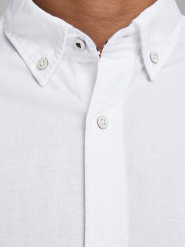 JACK & JONES Slim fit Button Up Shirt in White: front