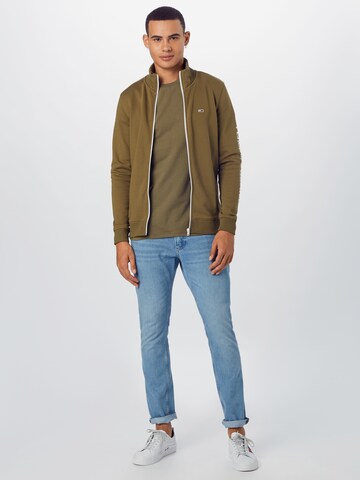 Tommy Jeans Regular Fit Sweatjacke 'ESSENTIAL' in Grün