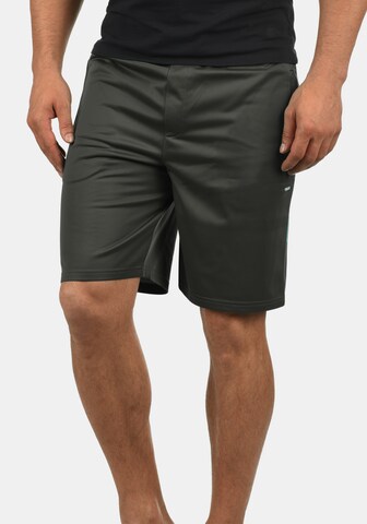 !Solid Regular Sweatshorts 'Leando' in Grau: predná strana