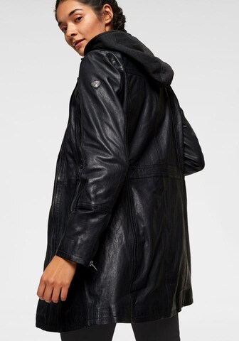 Gipsy Between-Seasons Coat in Black