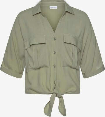 LASCANA Blouse in Green: front