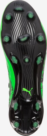 Chaussure de foot PUMA en vert