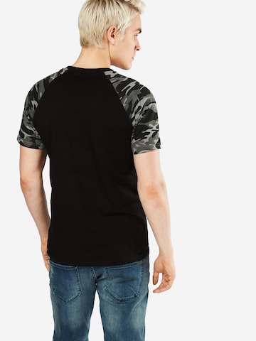 Urban Classics Shirt in Black: back