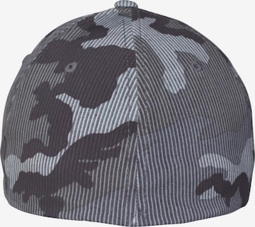 Casquette 'Camo Stripe' Flexfit en mélange de couleurs