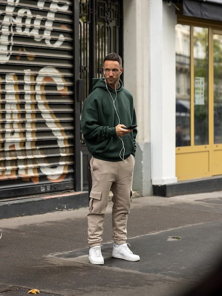 Daniel Fuchs - Comfy Streetstyle Look by DAN FOX APPAREL