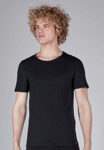 Skiny - Camiseta térmica en negro: frente