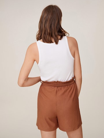 MANGO Loose fit Pleat-Front Pants 'Diamante' in Brown