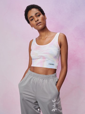 ABOUT YOU x GNTM Top 'Nelly' in Mixed colors: front