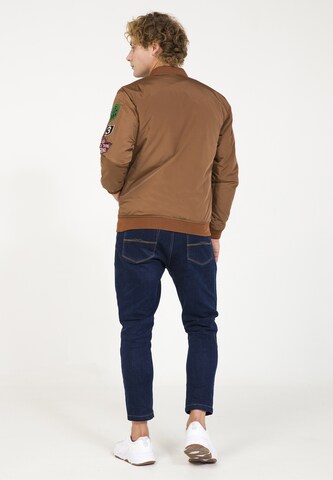 PLUS EIGHTEEN Between-Season Jacket in Brown