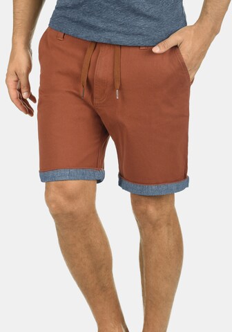 Regular Pantalon chino 'Lagoa' !Solid en marron : devant