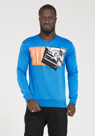 PLUS EIGHTEEN Sweatshirt in Blauw: voorkant