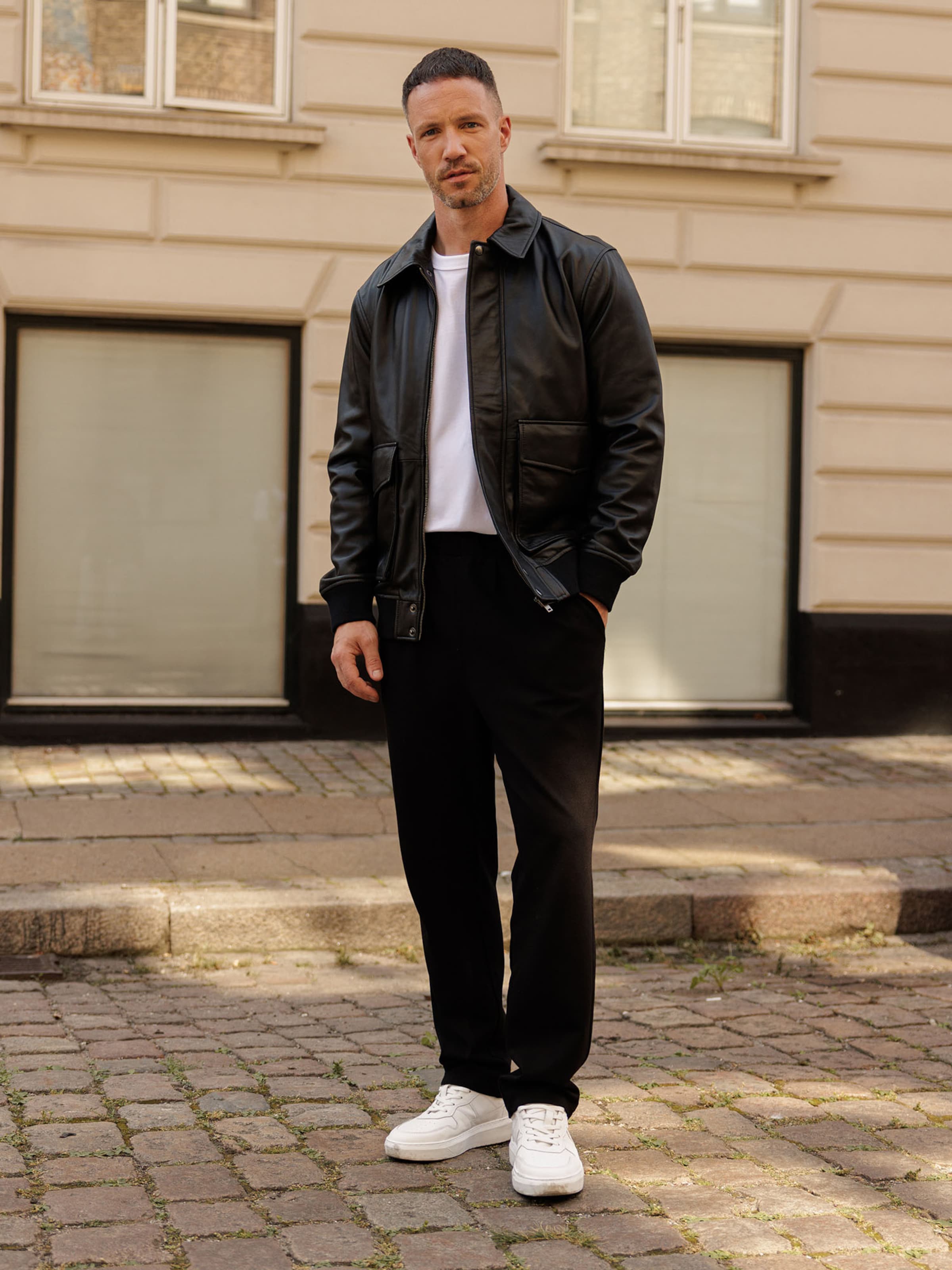 Daniel Fuchs - Black Leather Jacket Look