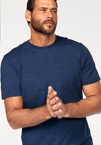 Man's World T-Shirt in Blau