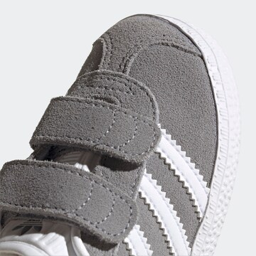 ADIDAS ORIGINALS Tenisky 'Gazelle' - Sivá