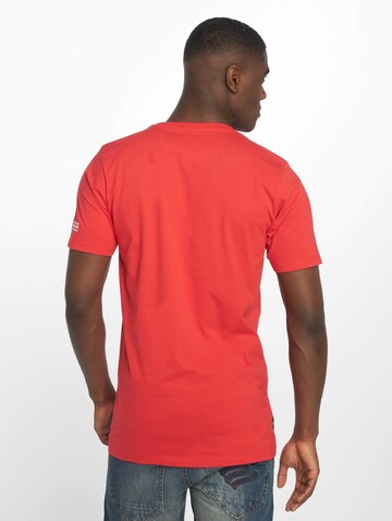 ROCAWEAR Тениска в червено