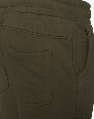 Urban Classics Slim fit Pants in Green