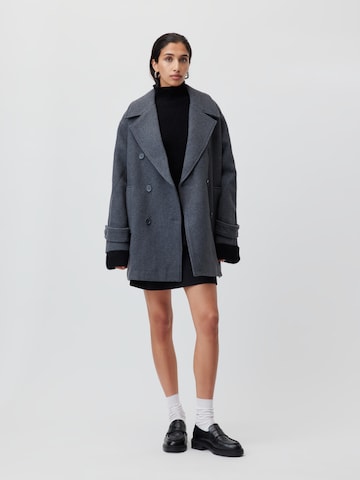 Oversized Coat Look by LeGer