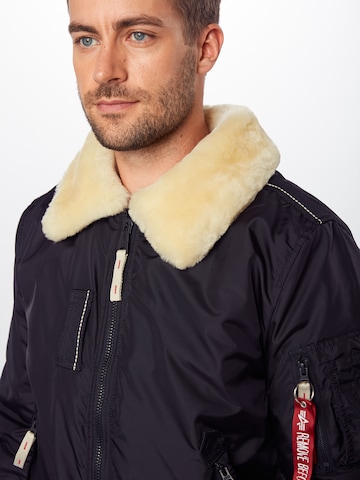 ALPHA INDUSTRIES - Chaqueta de entretiempo 'Injector III' en negro