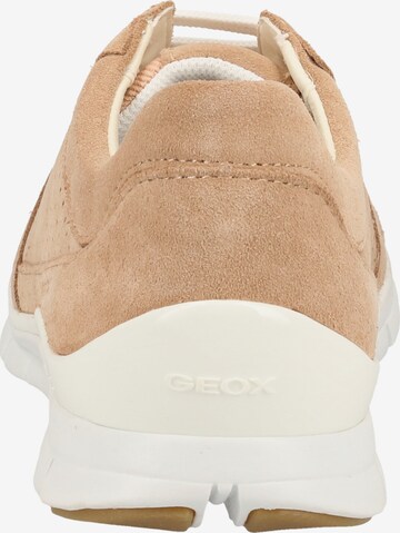 Sneaker bassa 'Sukie' di GEOX in beige