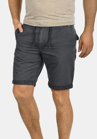 regular Pantaloni chino 'Claudio' di BLEND in grigio: frontale