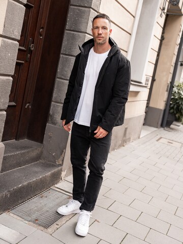 Everyday Basic City Look