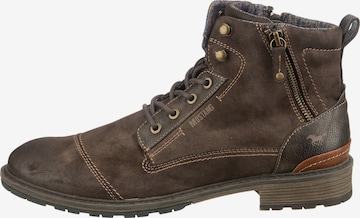 MUSTANG Lace-Up Boots in Brown