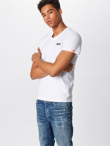 T-Shirt Superdry en blanc : devant