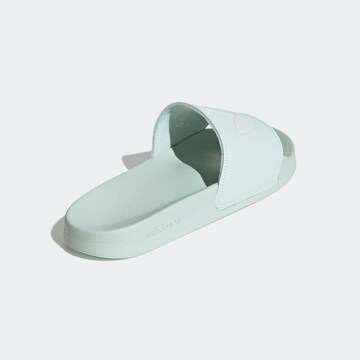ADIDAS ORIGINALSNatikače s potpeticom 'Adilette' - zelena boja