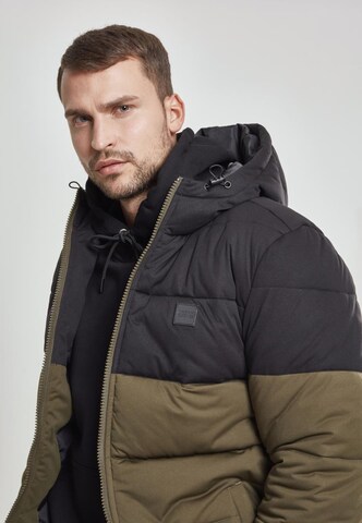 Urban Classics Jacke in Schwarz