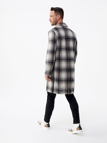 DAN FOX APPAREL Prehoden plašč 'Rafael' | črna barva: zadnja stran