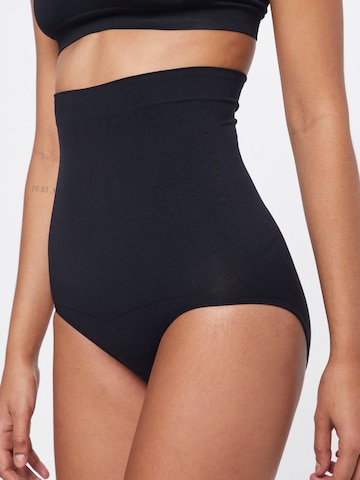 MAGIC Bodyfashion Regularen Spodnje hlače za oblikovanje 'Comfort Waistnipper Brief' | črna barva: sprednja stran