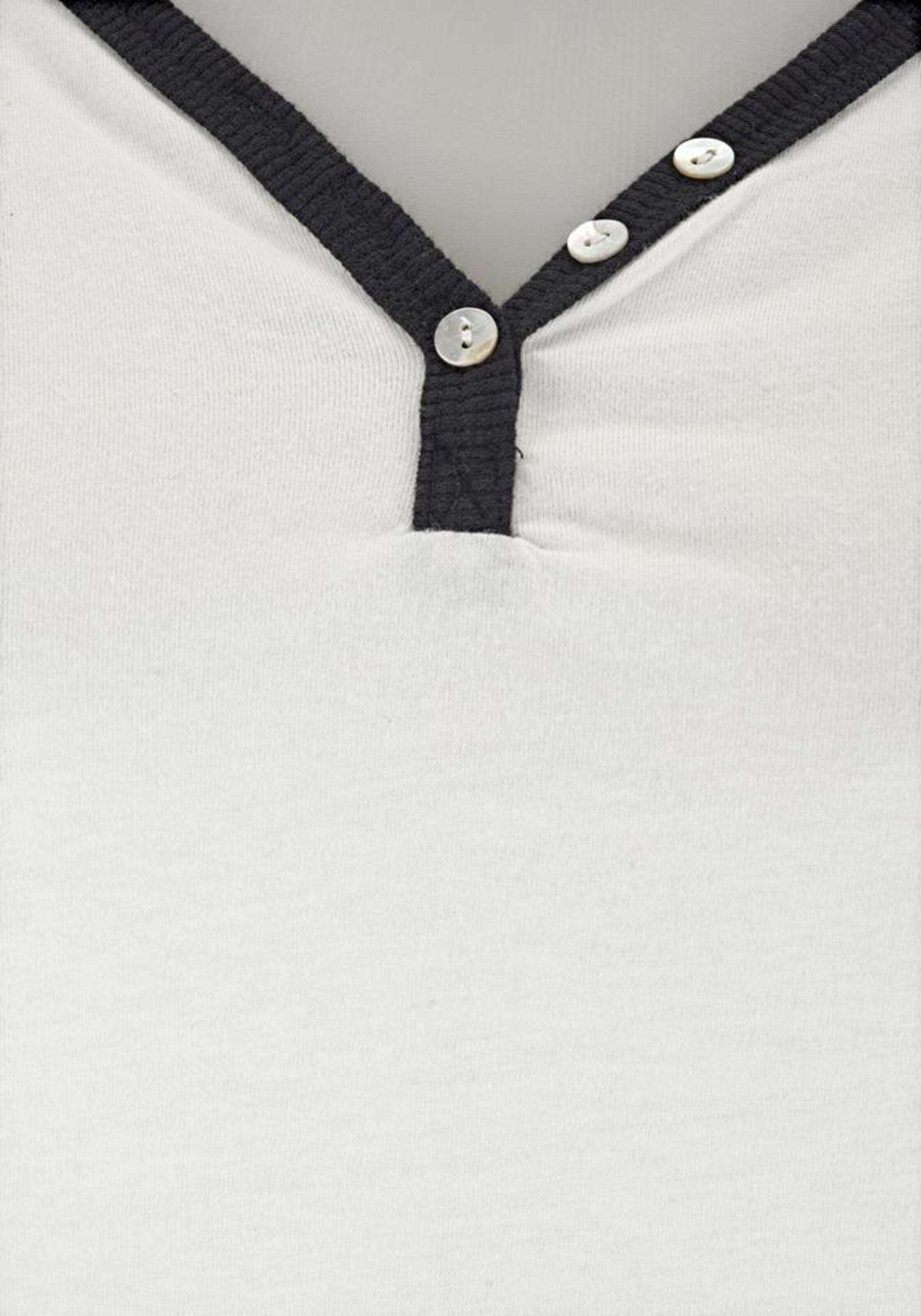 Pijama de la BUFFALO pe negru