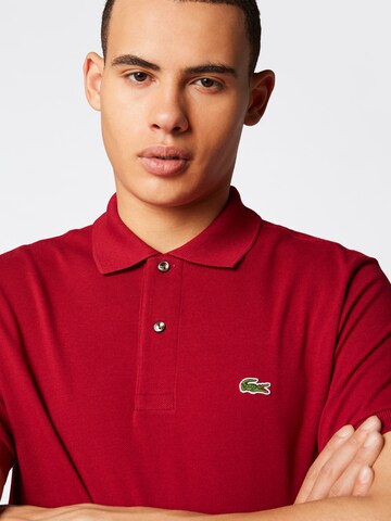 LACOSTE - Ajuste regular Camiseta en rojo