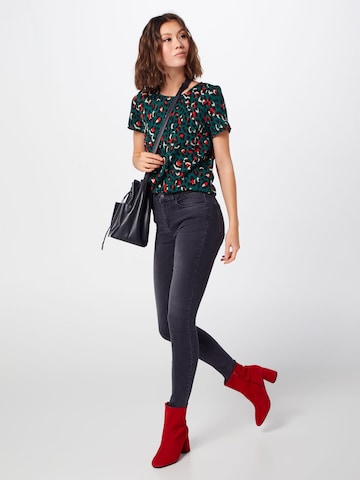 Skinny Jeans 'Amy' de la LTB pe gri