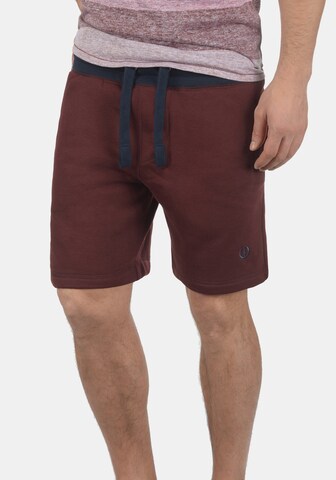Regular Pantalon 'Benni' !Solid en rouge : devant