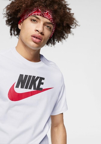 Nike Sportswear Klasický střih Tričko 'Futura' – bílá