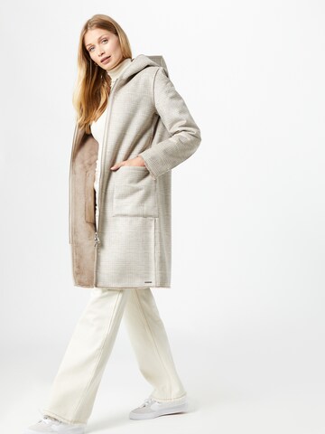 RINO & PELLE Between-seasons coat in Beige