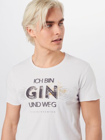 EINSTEIN & NEWTON - Ajuste regular Camiseta 'Gin Weg' en blanco: frente