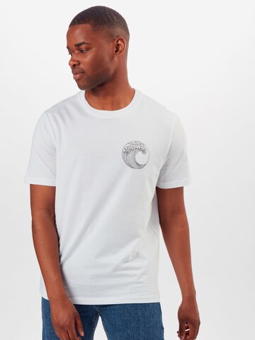 Coupe regular T-Shirt 'Save Our Ocean' ARMEDANGELS en blanc : devant