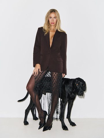 Brown Blazer And Thights Stylish Look