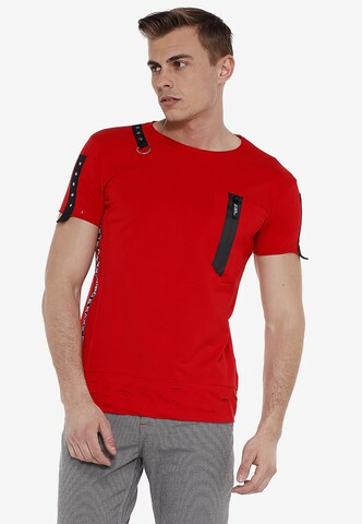 CIPO & BAXX T-Shirt mit asymmetrischen Applikationen in Rot