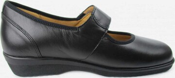 Ganter Ballet Flats in Black