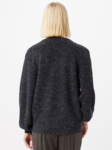 Pullover 'NOVO' di ICHI in grigio