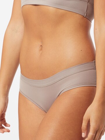 Regular Culotte Esprit Bodywear en beige