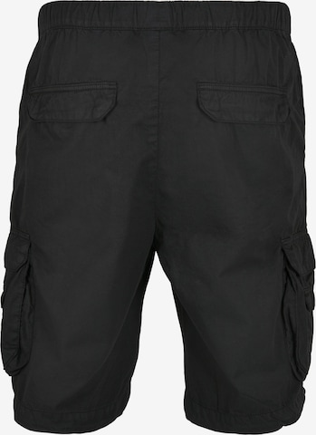 Urban Classics Regular Shorts in Schwarz