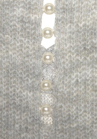 Pullover di LASCANA in grigio