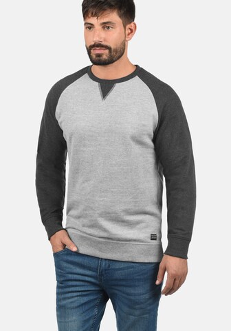BLEND - Sudadera 'Aari' en gris: frente